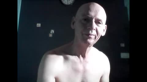 oldbuthorny62 online show from March 6, 2025, 9:20 pm