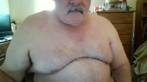 Snapshot of oldcockforyngladies chatting on January 19, 2026, 2:43 pm oldcockforyngladies online show from January 19, 2026, 2:43 pm