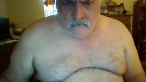 Snapshot of oldcockforyngladies chatting on February 17, 2026, 2:35 pm oldcockforyngladies online show from February 17, 2026, 2:35 pm