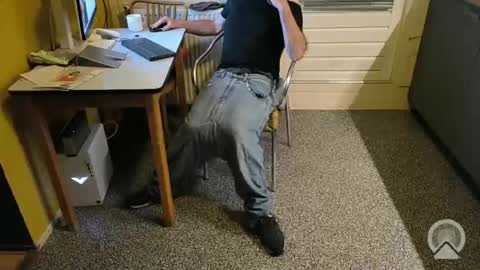 oldersagger online show from October 30, 2025, 7:47 pm