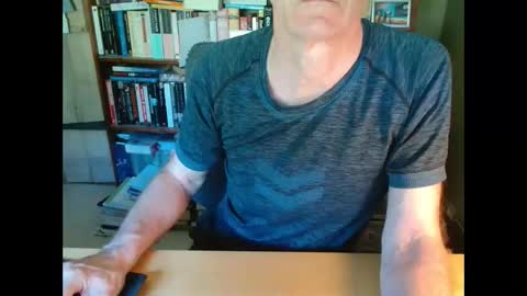 Snapshot of oldhairybastard chatting on May 27, 2026, 10:01 am oldhairybastard online show from May 27, 2026, 10:01 am