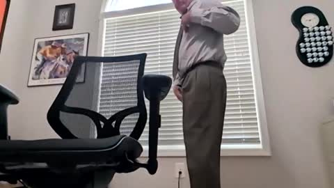 Snapshot of oldsubman chatting on May 7, 2026, 5:40 pm oldsubman online show from May 7, 2026, 5:40 pm