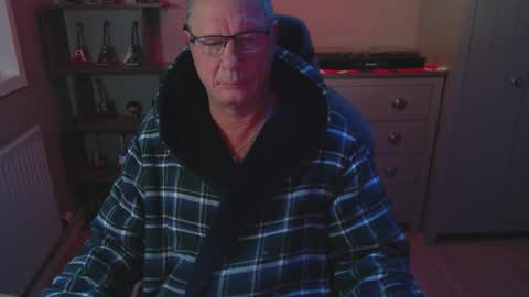 oldveteranuk online show from November 24, 2025, 5:07 am