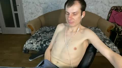 Snapshot of oleg88812 chatting on May 15, 2026, 7:43 pm Oleg online show from May 15, 2026, 7:43 pm