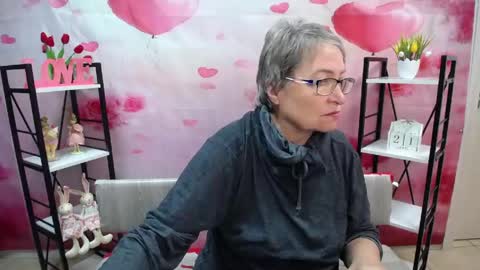 OlgaLuck online show from April 21, 2026, 5:03 am