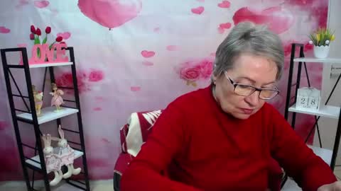 OlgaLuck online show from April 28, 2026, 5:12 am