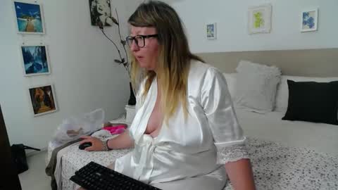 Olga Pavlova online show from June 6, 2026, 2:11 pm