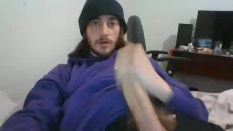 oliboy34 online show from May 1, 2026, 2:05 am