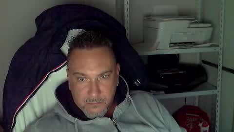 olimpio1230 online show from November 17, 2025, 4:13 pm