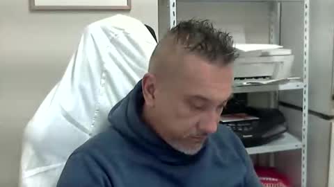 Snapshot of olimpio1230 chatting on December 23, 2025, 10:57 am olimpio1230 online show from December 23, 2025, 10:57 am