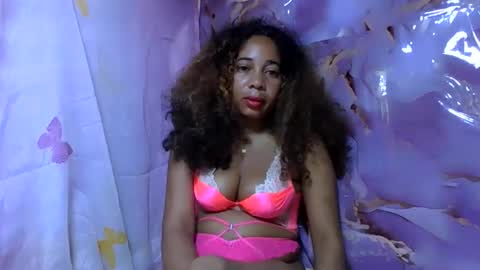Snapshot of olinaa chatting on June 8, 2026, 1:28 am olinaa online show from June 8, 2026, 1:28 am