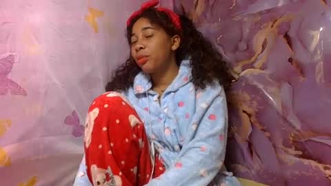 Snapshot of olinaa chatting on July 2, 2026, 5:46 am olinaa online show from July 2, 2026, 5:46 am