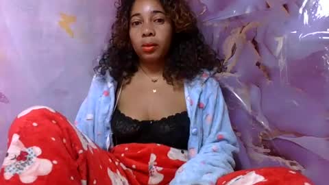 Snapshot of olinaa chatting on July 2, 2026, 11:55 pm olinaa online show from July 2, 2026, 11:55 pm