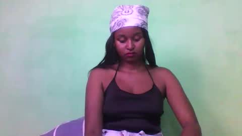 Snapshot of olinah610 chatting on November 14, 2025, 7:51 am olinah610 online show from November 14, 2025, 7:51 am