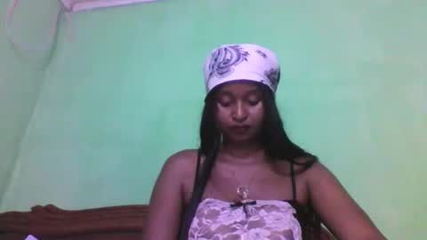 Snapshot of olinah610 chatting on November 20, 2025, 9:14 pm olinah610 online show from November 20, 2025, 9:14 pm