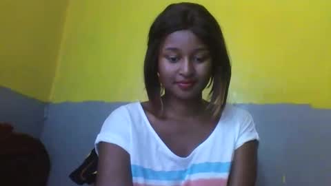 Snapshot of olinah610 chatting on February 14, 2026, 8:33 am olinah610 online show from February 14, 2026, 8:33 am