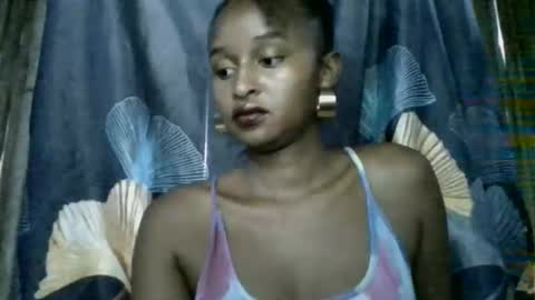 Snapshot of olinah610 chatting on April 27, 2026, 11:08 am olinah610 online show from April 27, 2026, 11:08 am