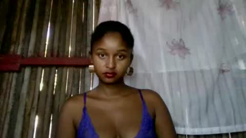 Snapshot of olinah610 chatting on May 10, 2026, 6:07 am olinah610 online show from May 10, 2026, 6:07 am