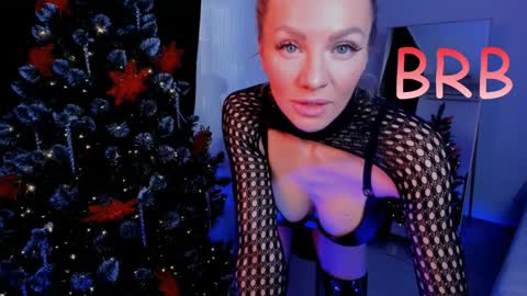 oliva_candy online show from December 29, 2024, 8:33 am