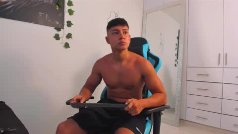 Oliver bray online show from February 18, 2025, 6:58 pm