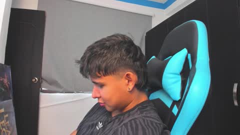 Oliver bray online show from October 31, 2025, 6:53 pm