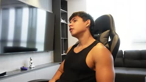 Oliver bray online show from April 18, 2026, 5:28 pm