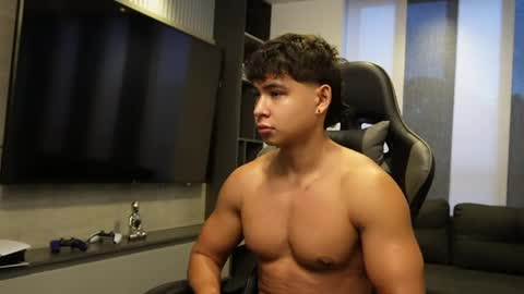 Oliver bray online show from April 21, 2026, 10:54 am