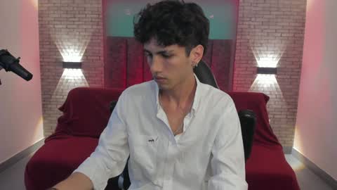 Oliver fast online show from December 17, 2024, 2:00 pm