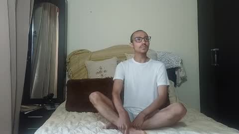 oliver_goldberg online show from April 20, 2026, 12:08 pm