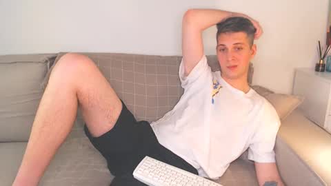 Oliver online show from December 7, 2024, 5:53 pm