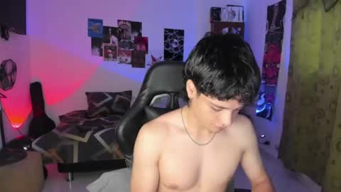 Snapshot of oliver_mrgn_ chatting on August 1, 2026, 8:08 pm Oliver online show from August 1, 2026, 8:08 pm