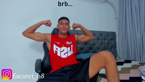 oliver_smith_2 online show from February 21, 2025, 10:48 pm