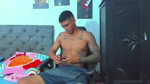 oliver_smith_2 online show from February 28, 2026, 3:35 pm