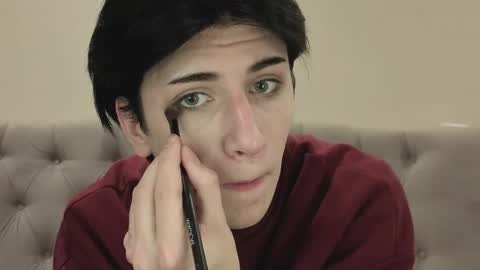 Snapshot of oliver_star_boy chatting on February 14, 2026, 3:42 pm oliver online show from February 14, 2026, 3:42 pm