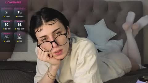 Snapshot of oliver_star_boy chatting on February 18, 2026, 11:39 am oliver online show from February 18, 2026, 11:39 am