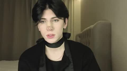 Snapshot of oliver_star_boy chatting on February 25, 2026, 4:27 pm oliver online show from February 25, 2026, 4:27 pm