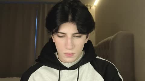 Snapshot of oliver_star_boy chatting on February 26, 2026, 2:49 pm oliver online show from February 26, 2026, 2:49 pm