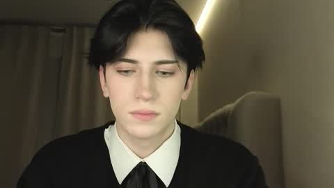 Snapshot of oliver_star_boy chatting on February 28, 2026, 5:03 pm oliver online show from February 28, 2026, 5:03 pm