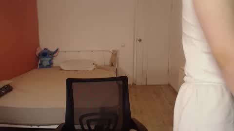 Oliver online show from November 11, 2025, 2:22 am