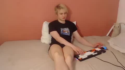 Oliver online show from April 22, 2026, 1:30 am