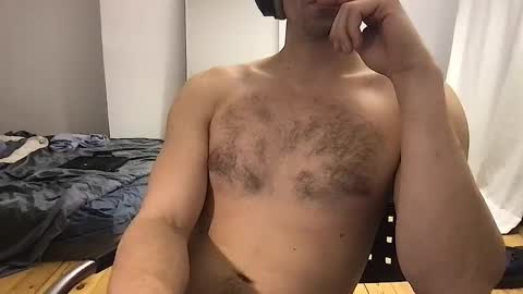 oliverbisbis1 online show from October 14, 2025, 10:43 pm