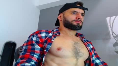 oliver online show from September 8, 2025, 6:51 pm