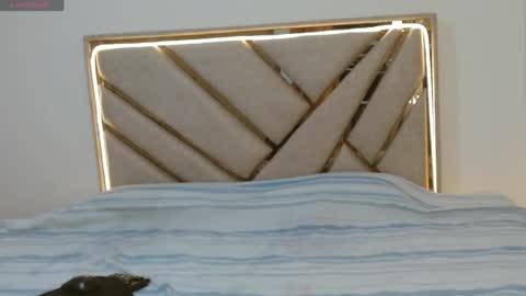 oliver saint online show from March 22, 2026, 1:25 pm