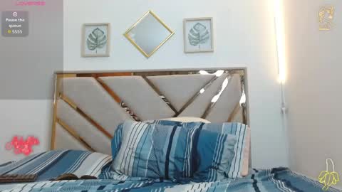 oliver saint online show from April 18, 2026, 12:47 am