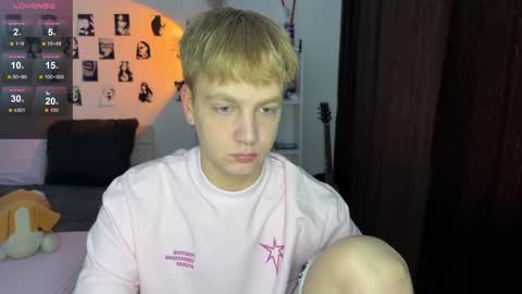 oliver online show from October 12, 2025, 10:47 am