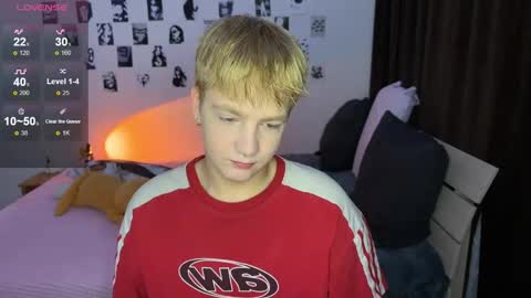 oliver online show from October 21, 2025, 2:29 pm