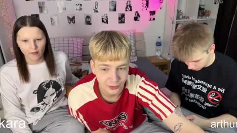 oliver online show from February 3, 2026, 6:24 pm