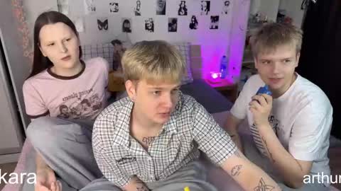 oliver online show from March 5, 2026, 7:10 pm