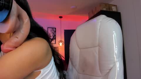 Snapshot of olivia__ds chatting on February 1, 2025, 10:26 am Olivia online show from February 1, 2025, 10:26 am