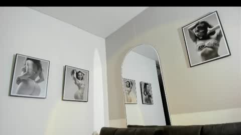 Snapshot of olivia_collisn chatting on June 25, 2026, 11:59 am Olivia Collins online show from June 25, 2026, 11:59 am